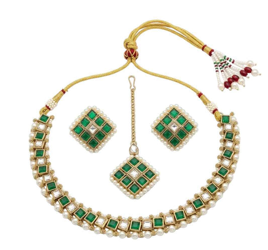 Elegant Emerald Green Kundan & Pure White Pearl Choker Set