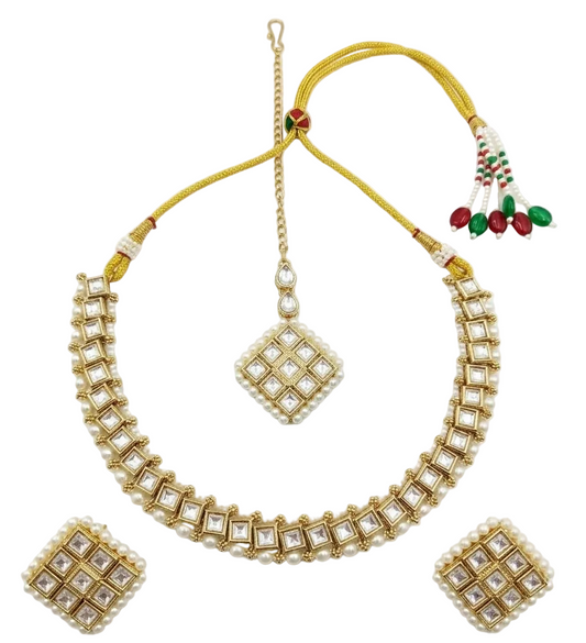 Traditional Square Pattern with Matching Earrings & Maang Tikka